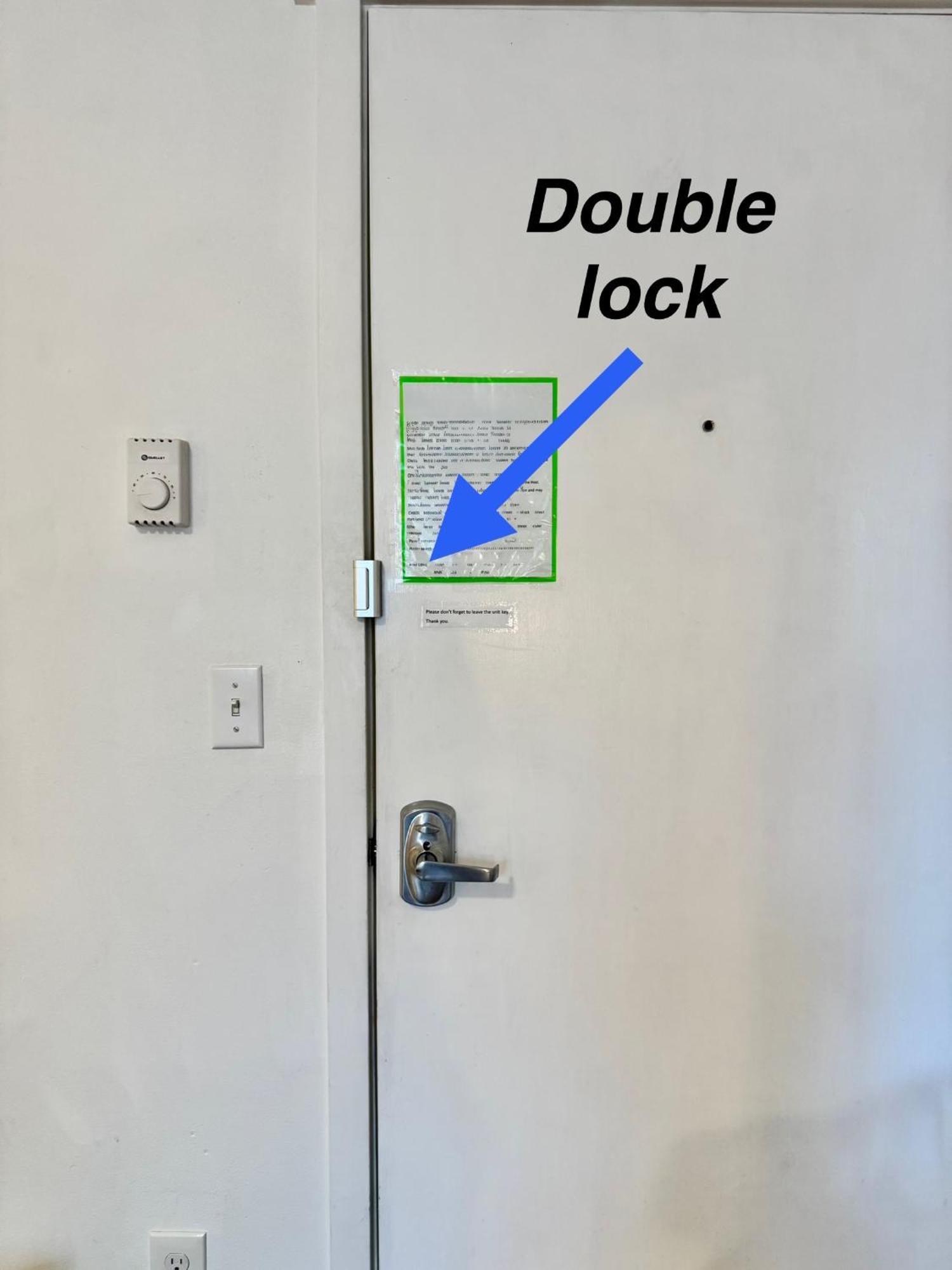 Micro Studio Apartment 10 Minutes Walk To University Of Washington ซีแอตเทิล ภายนอก รูปภาพ